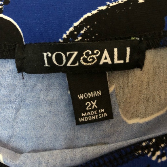 Roz & Ali Knee Length Skirt - Picture 3 of 4